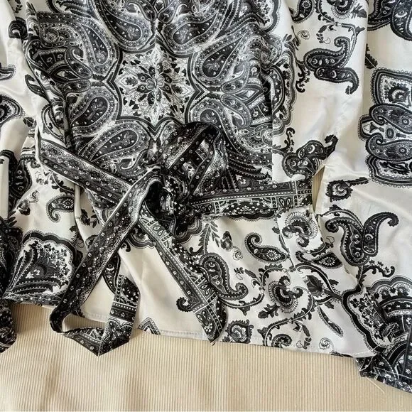 Womens Top Flowy Poncho Belted Floral Boat Neck Bat Sleeve Small Medium - Picture 2 of 2